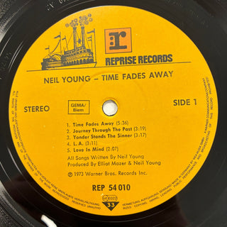 Neil Young – Time Fades Away LP mit OIS und Poster (NM) - schallplattenparadis